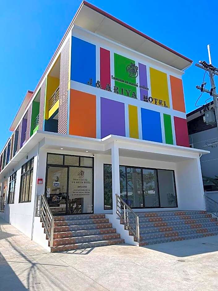 J & Ariya Hotel Near Samui Airport and Koh Phangan Pier