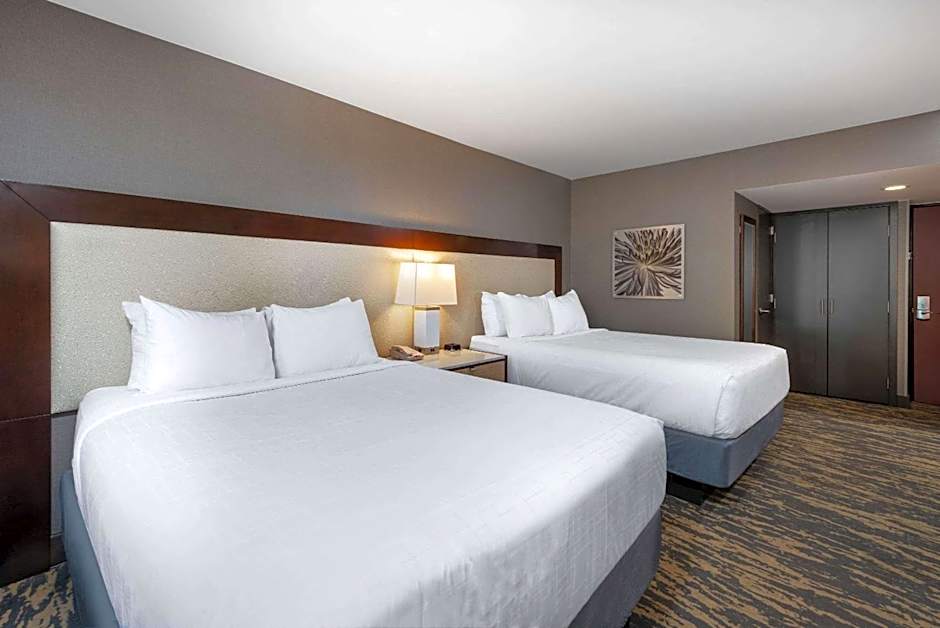 Photo 1 of 5 of 2 Queen Beds, Mobility Accessible