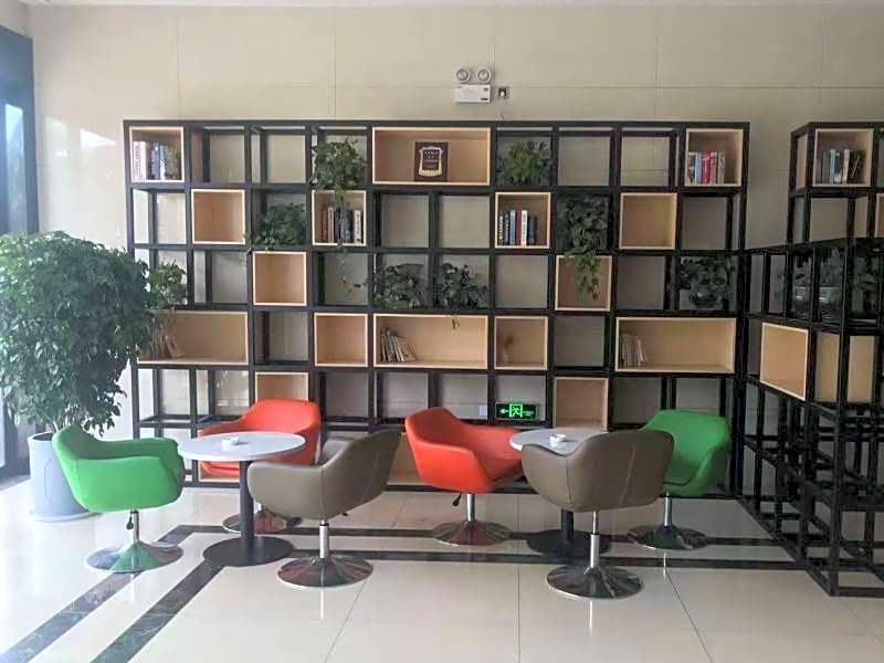 GreenTree Inn Zhenjiang Dagang New District Tonggang Road Butterfly Square