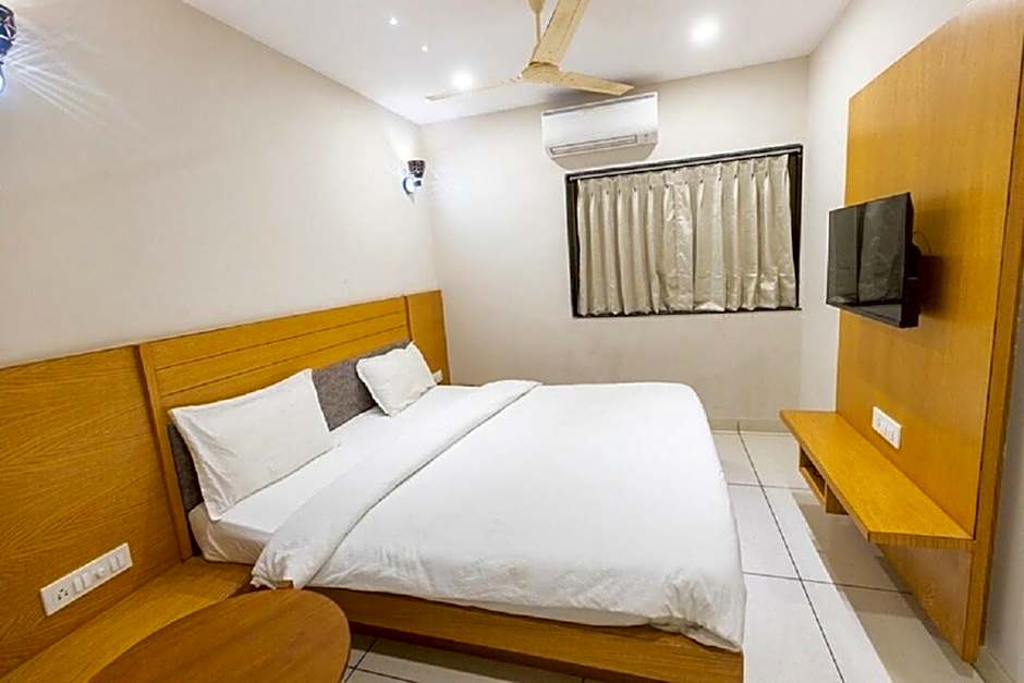 Hotel The Grand Dipak