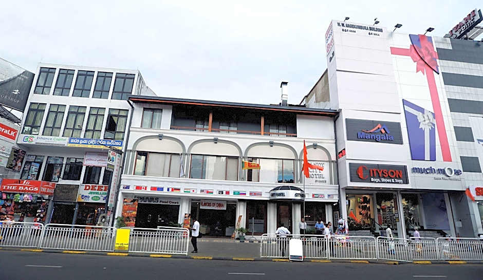 Kandy City Hotel by Earl's