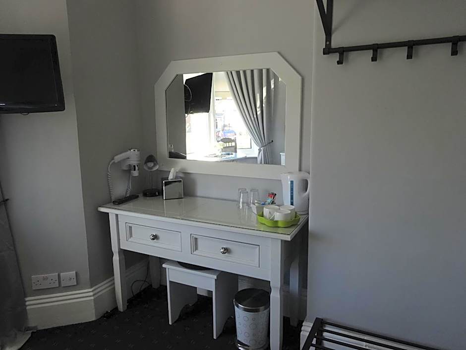 Elmswood Guest House