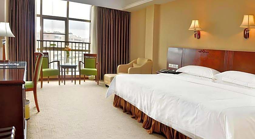 Vienna Hotel Meizhou Mei County Airport