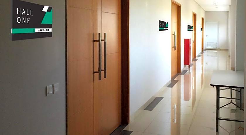 Zizz Convention Hotel