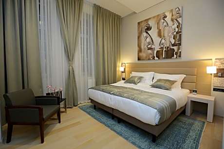 Superior One-Bedroom Apartment