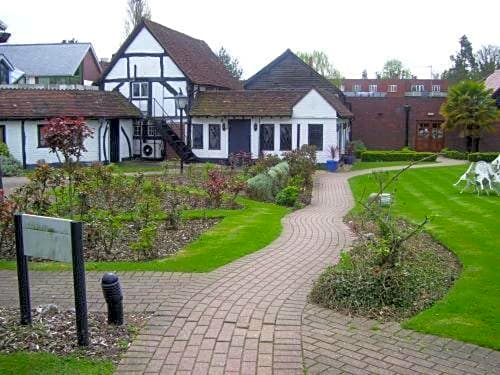 Barn Hotel London Ruislip