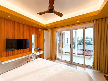 Pavona Maldives