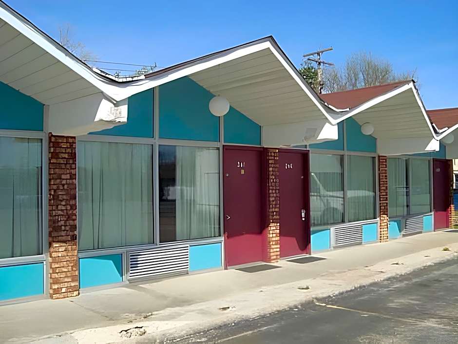 Gray Plaza Motel West Frankfort