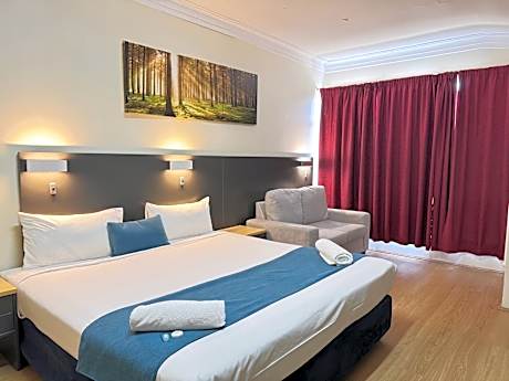 Deluxe Double or Twin Room with Spa Bath