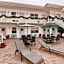 Southwinds Inn by The Gold Nests