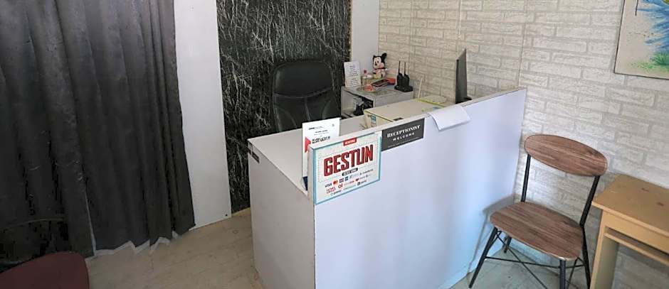 Capital O 93371 Pelangi Residence 5