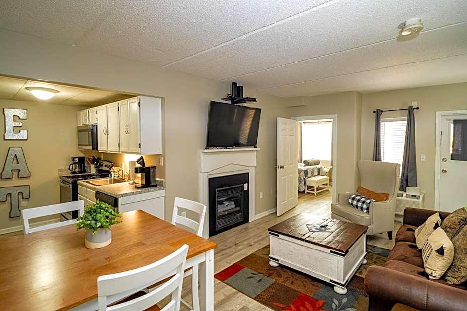 Condo in Gatlinburg very peaceful - 10 min Walk to Main Strip