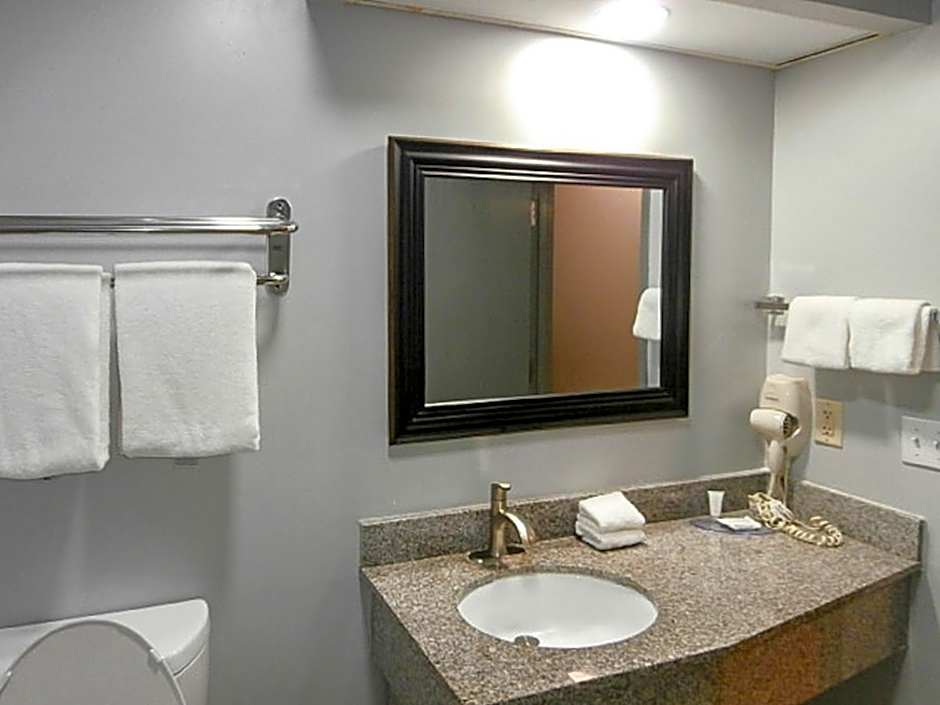 Clarion Pointe Hinesville near Fort Stewart