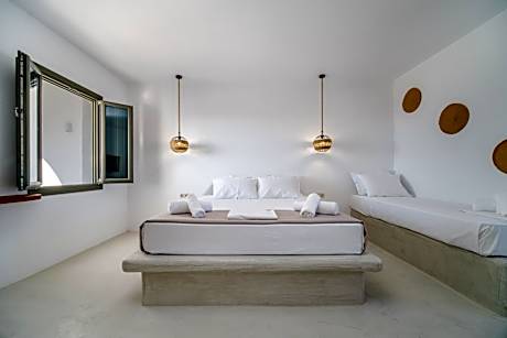 Signature Amethyst Suite with Outdoor Jetted Tub & Sea View