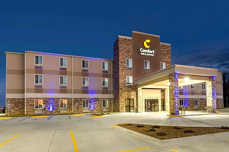 Comfort Inn & Suites Salina North