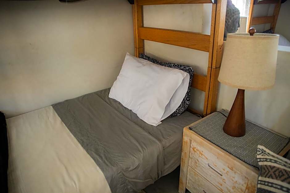 Pure Baja Private Suites-Upscale Property with Infinity Pool and Lush Gardens