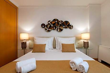 Superior One-Bedroom Apartment