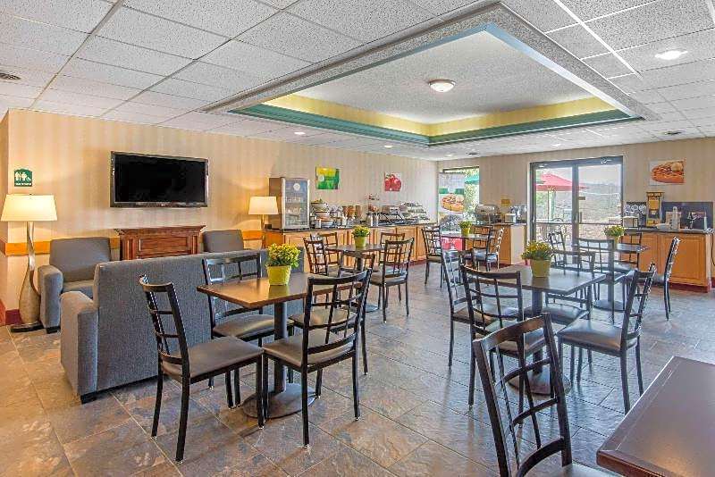 Quality Inn & Suites Mansfield Area