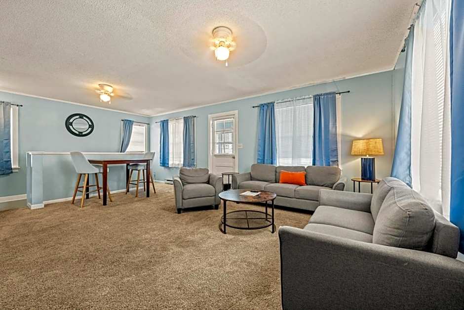 Oceanside Court by KEES Vacations