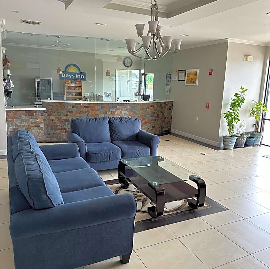 Days Inn by Wyndham Humble/Houston Intercontinental Airport