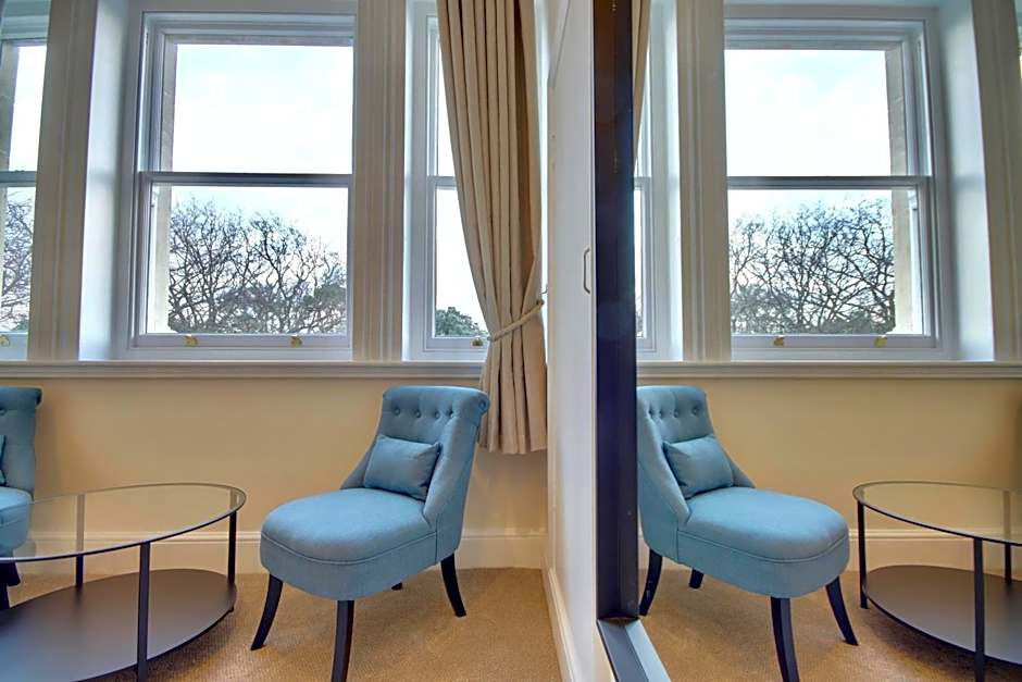 Orange Grove Hotel & Gardens