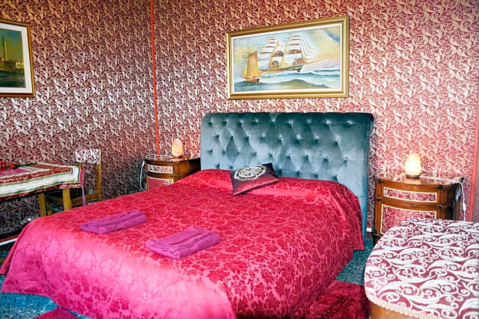 Venice Rainbow Apartment San Marco