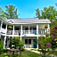 M22 Inn Glen Arbor