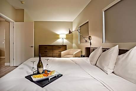 Special Offer - Villa with One King