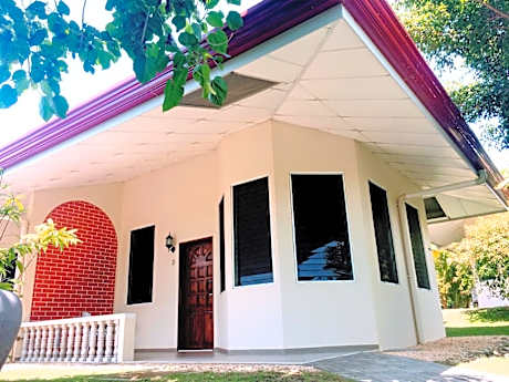 Meili Beach Resort