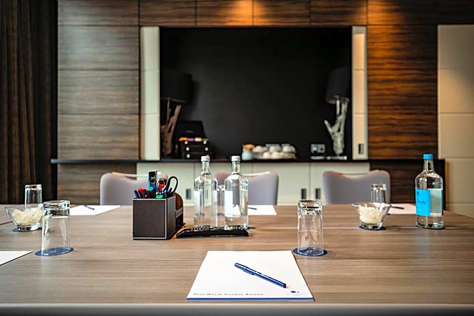 DoubleTree by Hilton Hotel Woking