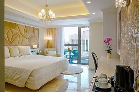 Qbic City Hotel