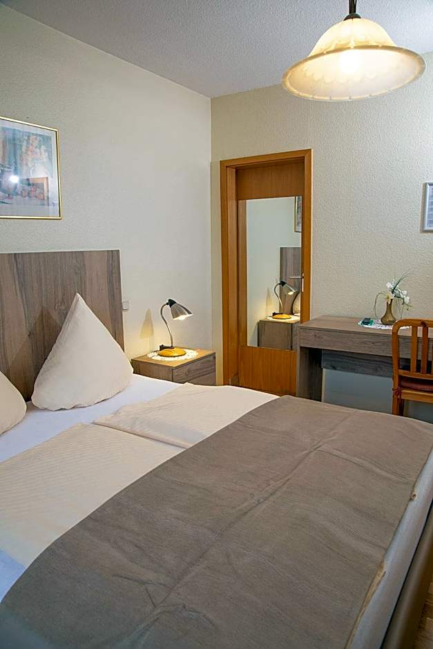 Photo 1 of 8 of Double Room