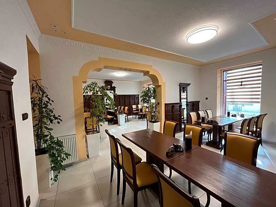 VT6 House & Restaurant