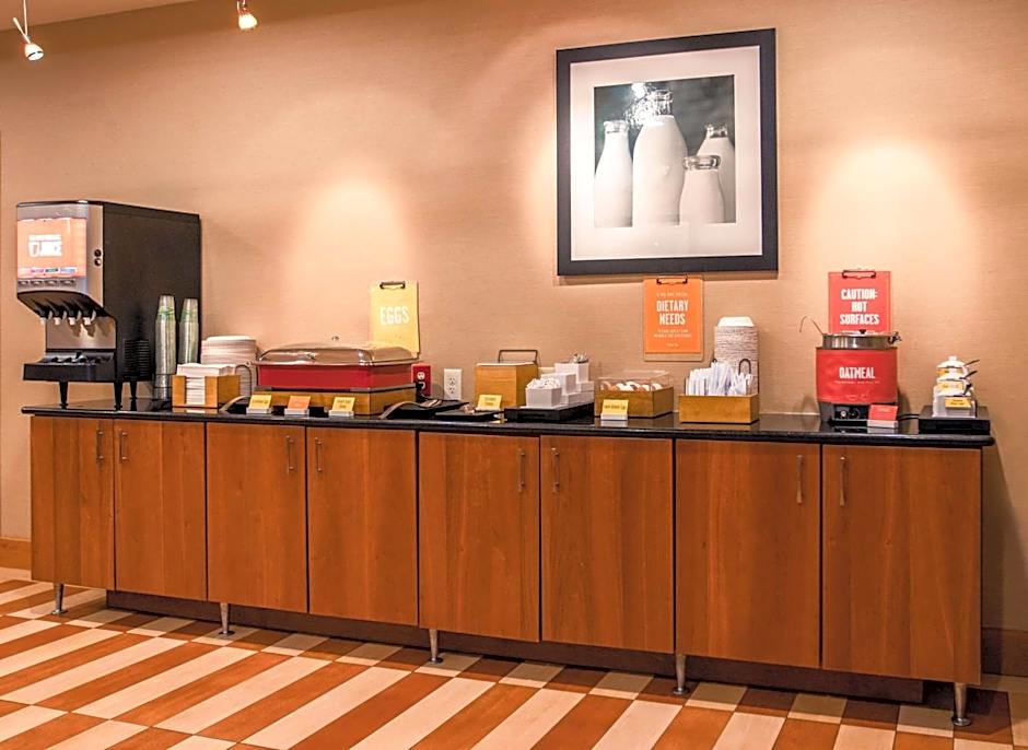 Hampton Inn By Hilton Gloucester