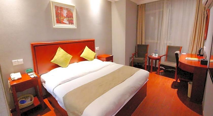 GreenTree Alliance SuZhou Industrial Park DLHET LianFeng Plaza Hotel