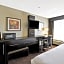 Holiday Inn Express Romulus / Detroit Airport By IHG