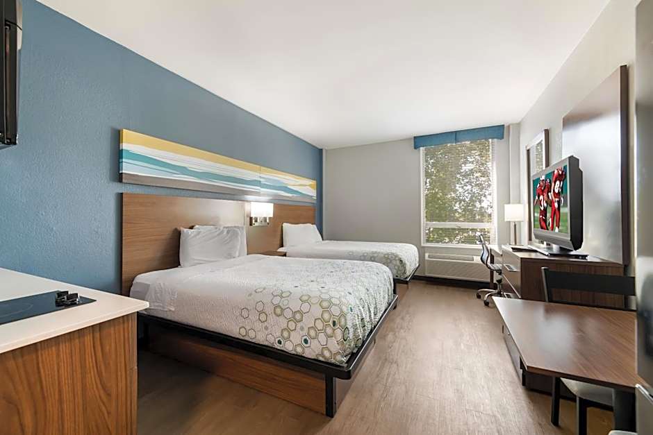 HomeTowne Studios Newport News - Hampton West