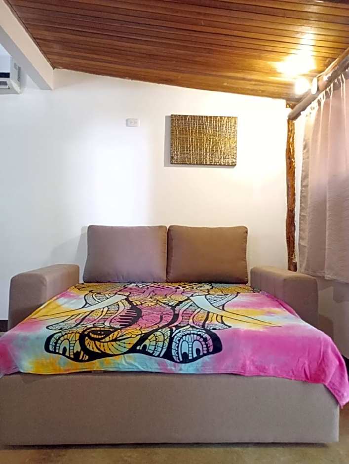 TamaHostel & Glamping