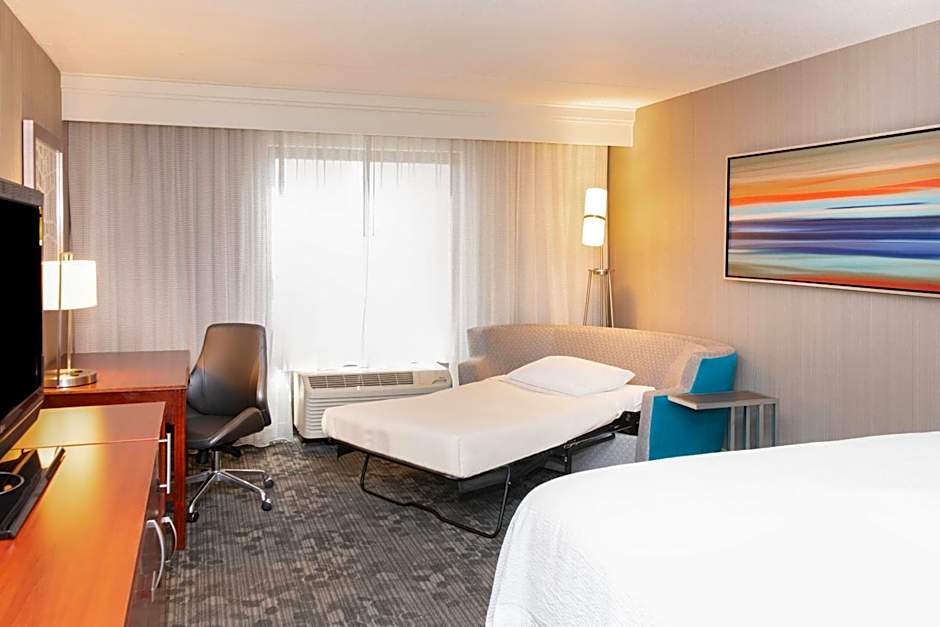 Courtyard by Marriott Bloomington