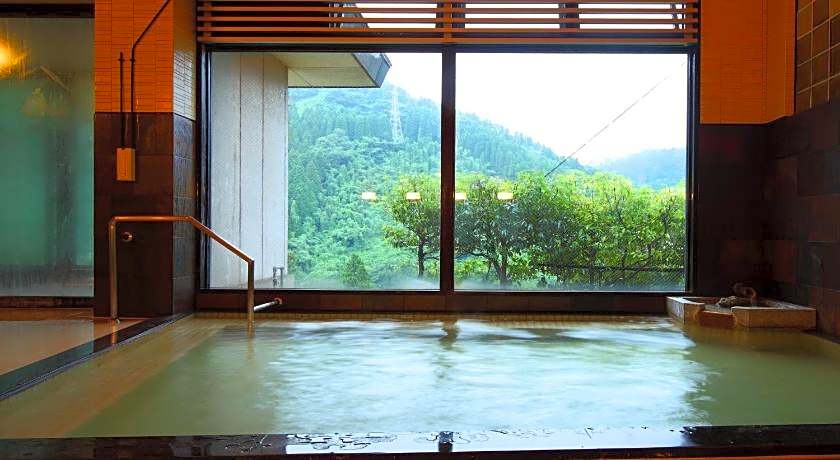 Ryokan Sanrakuen