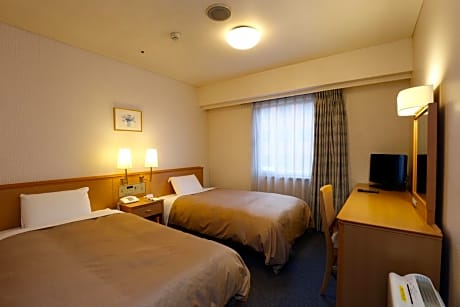 Twin Room - Non-Smoking