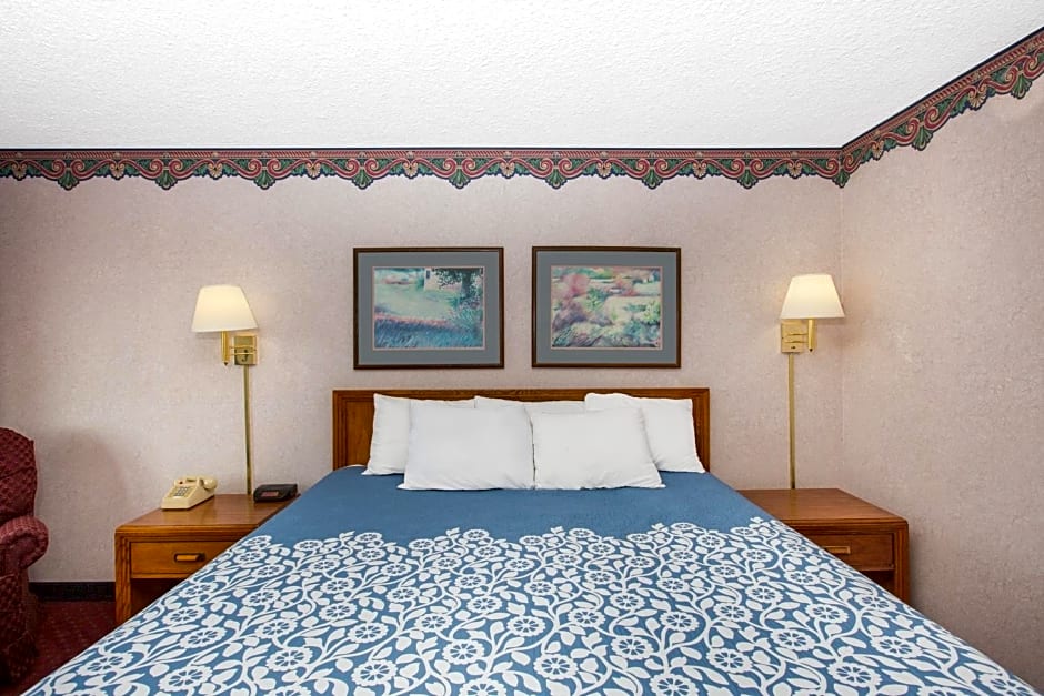 Americas Best Value Inn St. Joseph at I-29