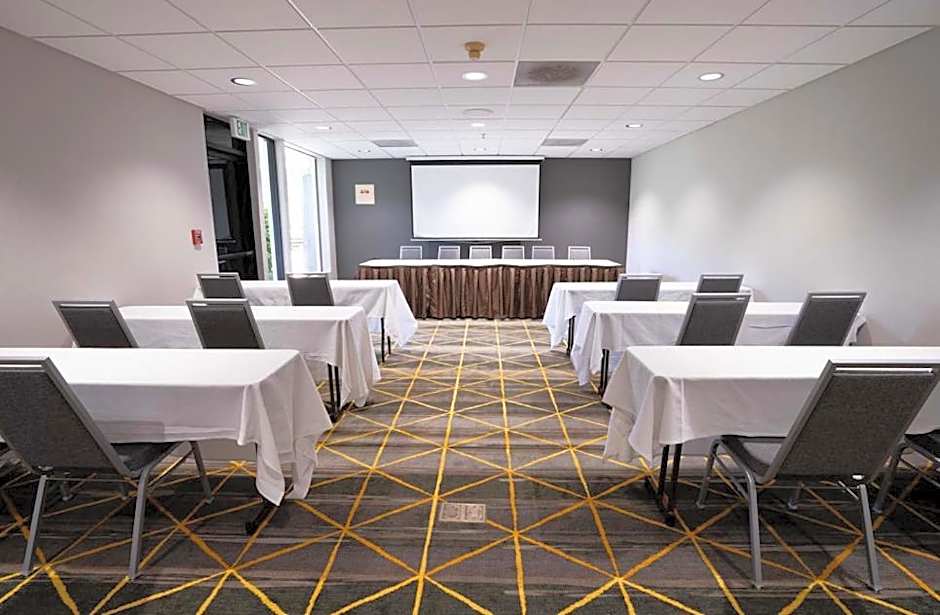 Holiday Inn Dublin - Pleasanton By IHG