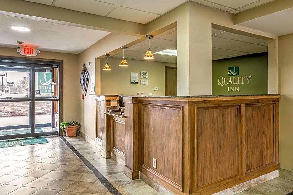 Quality Inn I-74 Batesville