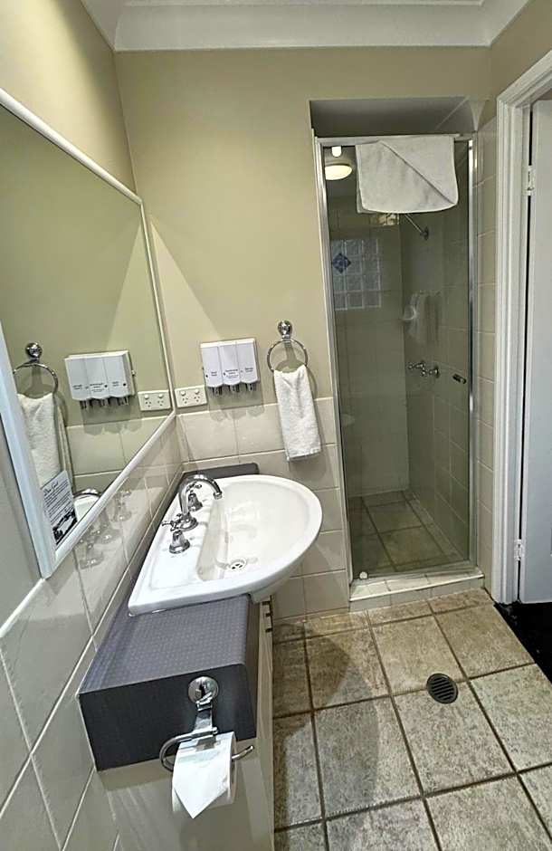 Ambassador On Ruthven