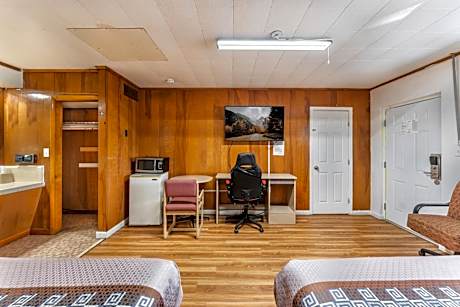 Double Room with Two Double Beds - Non-Smoking