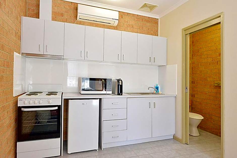 Cranbourne Motor Inn