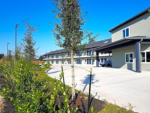 Empire Inn Cypress