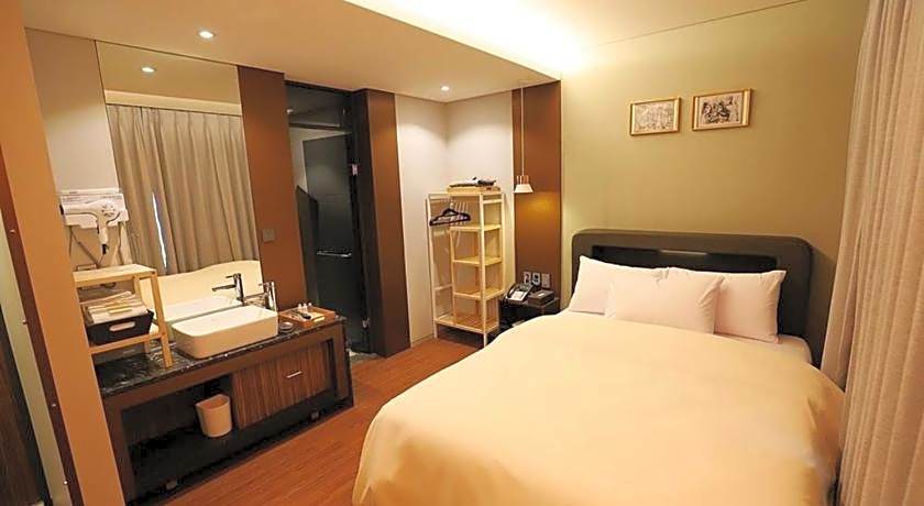 Namyangju Bukhangang Dolcecasa Hotel