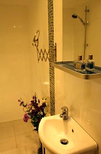 Astoria Retreat Bed & Breakfast